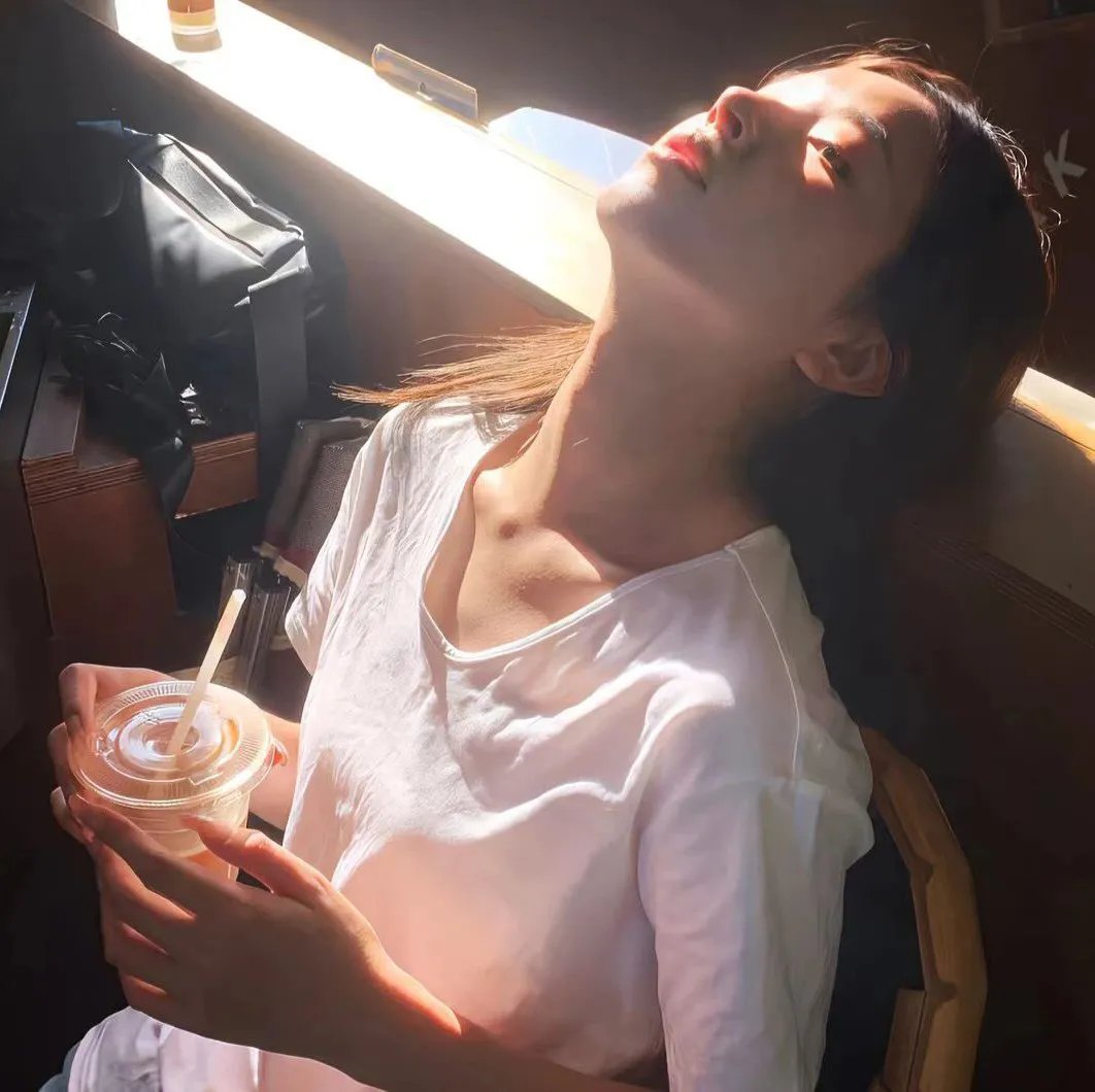 艾莉莎与玛榭拉